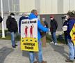 FOTO EXCLUSIV Un nou protest la stadionul „Arcul de Triumf”! Fanii rugby-ului îi atacă pe Novak și Stroe