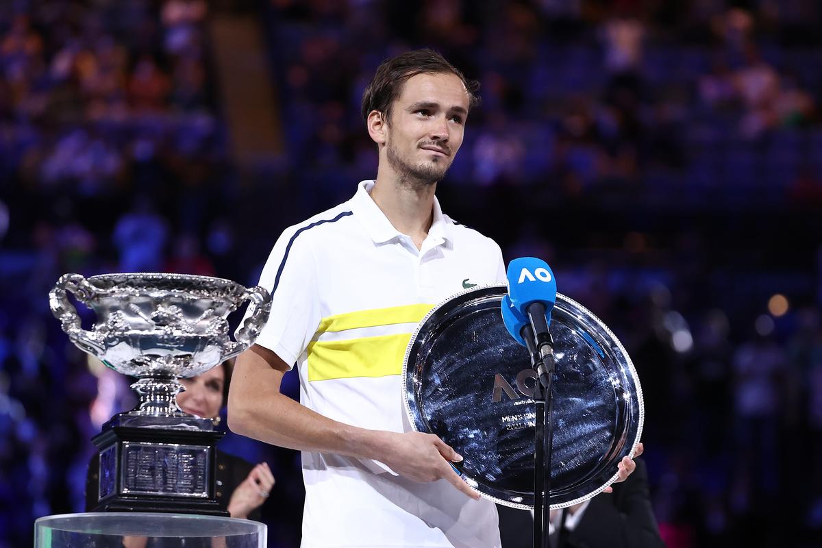 „BESTIA” Novak Djokovic îi vânează pe Federer și Nadal! Cifre uluitoare, după victoria la Australian Open