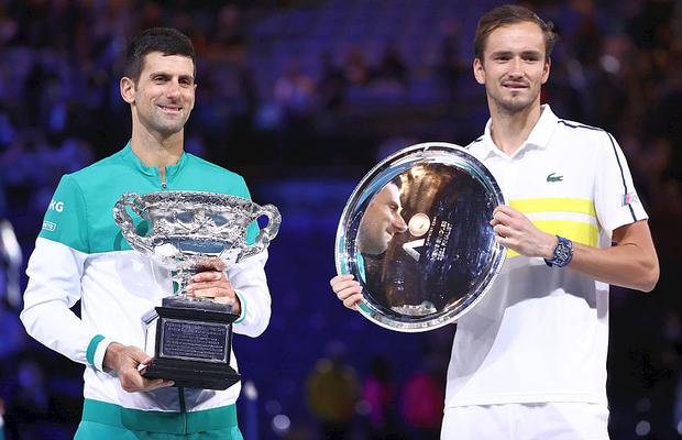 Medvedev, poveste spectaculoasă cu Djokovic după finala Australian Open: „Eu eram pe locul 500 sau 600, iar el era lider mondial” » Ce glumă a făcut sârbul