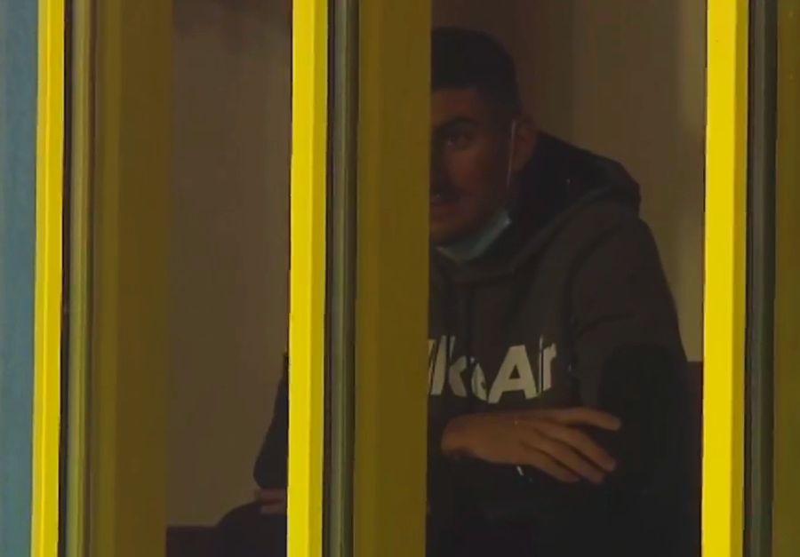 FOTO: Captură @Digi Sport 1 FOTO CFR Cluj, spionată de rivali » Un fotbalist de la FCSB, în tribune la meciul cu Gaz Metan