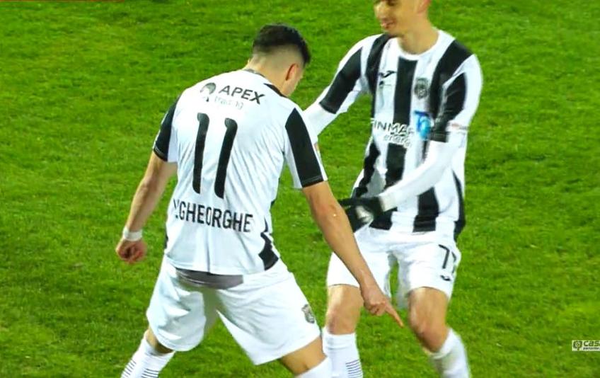 Valentin Gheorghe (24 de ani) a deschis scorul cu o execuție superbă, din lovitură liberă, în Astra - Dinamo.