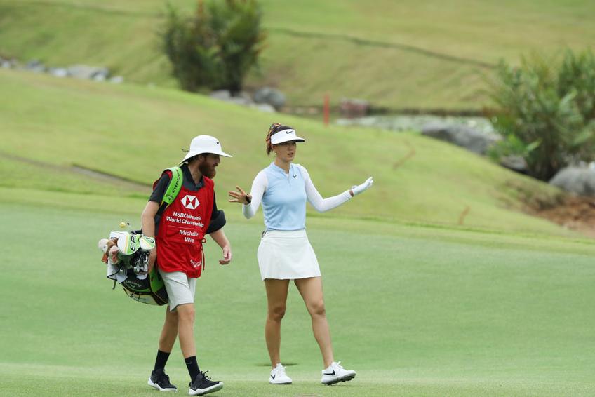 Rudy Giuliani (71 de ani), fost primar al orașului New York și avocat al lui Donald Trump, este acuzat de sexism. Jucătoarea de golf Michelle Wie West (31 de ani) i-a taxat declarațiile.