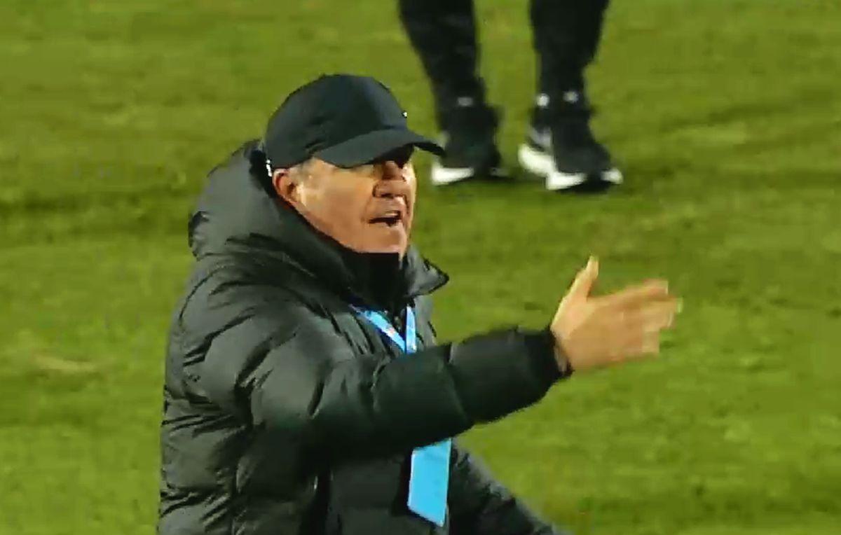 Gică Hagi și-a vărsat nervii pe un jucător » Imaginile surprinse imediat după eșecul cu FC Argeș