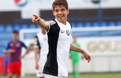Mărturia de la GSP Live deschide o anchetă! FRF s-a sesizat după dezvăluirile-șoc ale titularului din Viitorul - ASA Târgu Mureș 6-1: „Suna telefonul să bage toți la pariuri! Am vrut să ies la pauză” + Reacția clubului lui Hagi