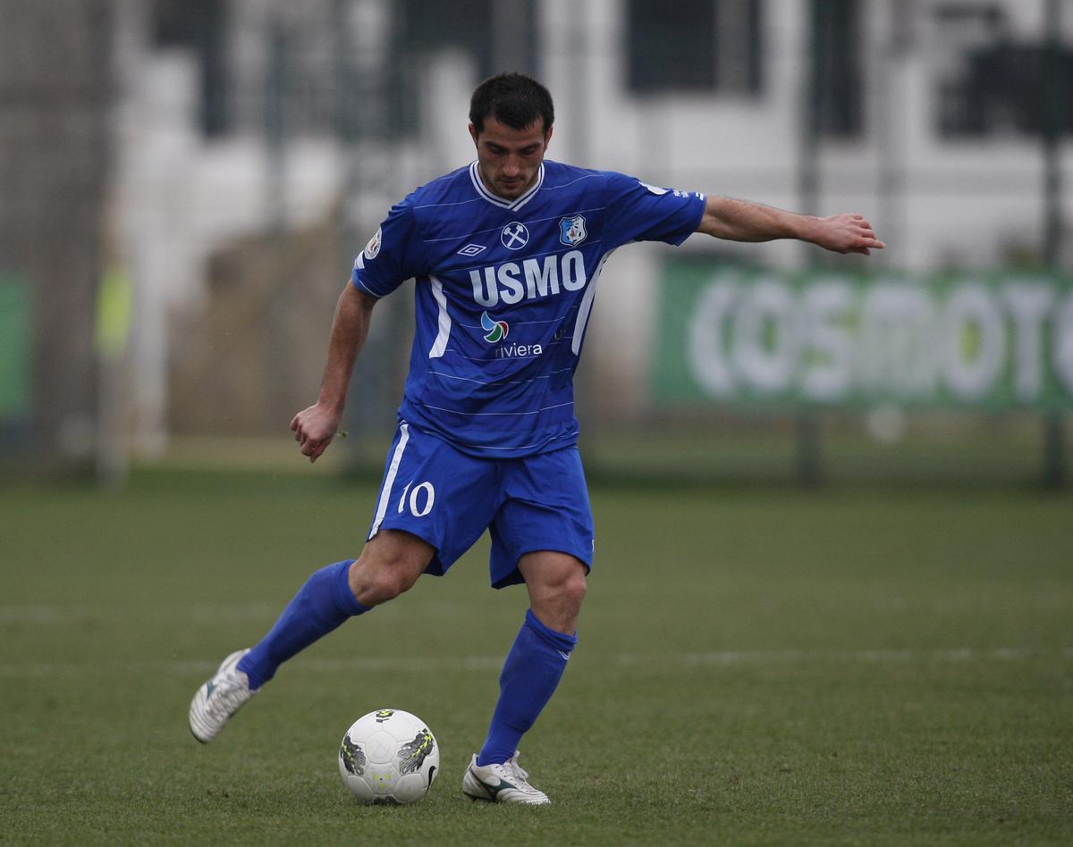 Un fotbalist cu peste 250 de meciuri în Liga 1 povestește două episoade uluitoare : „Aveam o piatră la rinichi de 1,6 cm, dar doctorii spuneau că mă doare spatele de la bătrânețe”