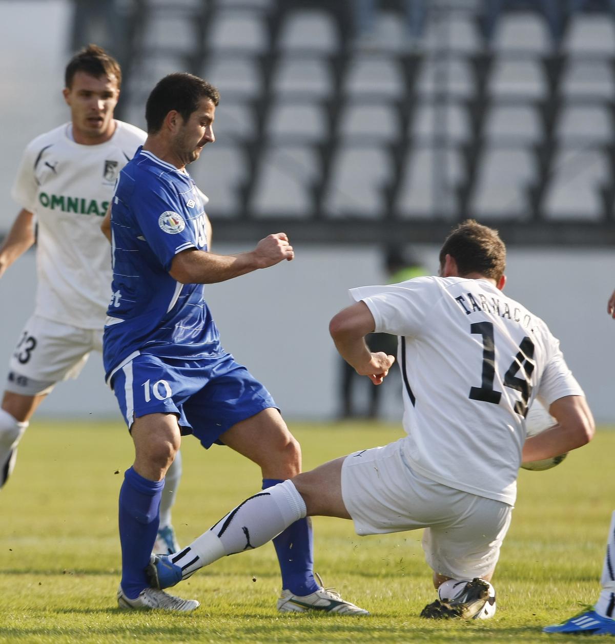 Dezvăluirile fotbalistului care a stat o lună la FCSB: „M-a vrut Pițurcă, dar a venit Ilie Dumitrescu și a zis că vrea să facă tiki-taka cu jucătorii de la Urziceni”