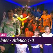Horațiu Moldovan, salutând arbitrii români înainte de Inter - Atletico // sursă foto: captură Știri DigiSport