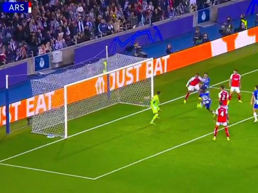 A doua execuție a lui Galeno Tot stadionul a crezut că e gol! Ratare incredibilă în Porto - Arsenal: din 3 metri și cu poarta goală