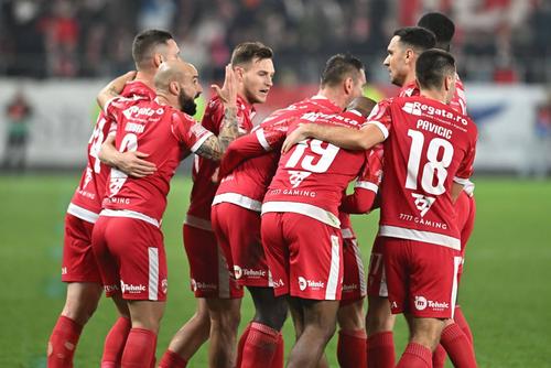 Fundașul brazilian Gabriel Rodrigues de Moura (35 de ani) vrea să devină fotbalistul străin cu cele mai multe meciuri în tricoul lui Dinamo / FOTO: Imago