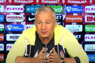 Ce mesaje își trimit Petrescu și Varga? Show în conferință: „Toate cu inimioare, cu love, că mă iubește! Pe cuvântul meu de onoare”