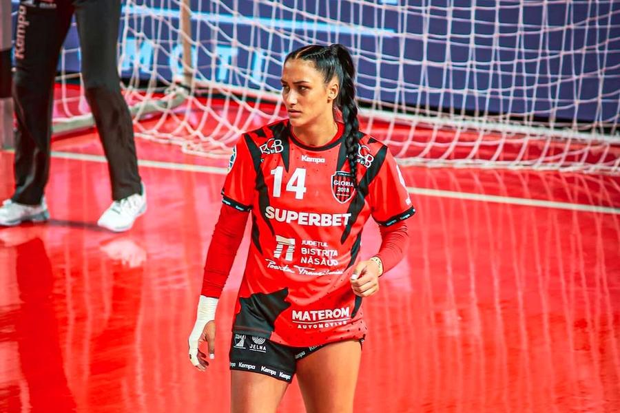 Bianca Bazaliu, internaționala Gloriei Bistrița. Foto: Instagram Bianca Bazaliu, înainte de meciul cu CSM București: „Asta e diferența dintre cele două echipe”