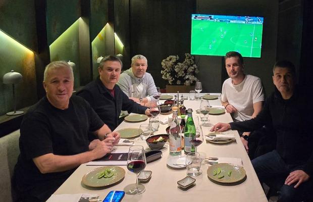 Imaginea serii venită de la Cluj-Napoca, în timpul meciului FCSB - PAOK: ce făceau adversarii de la CFR Cluj