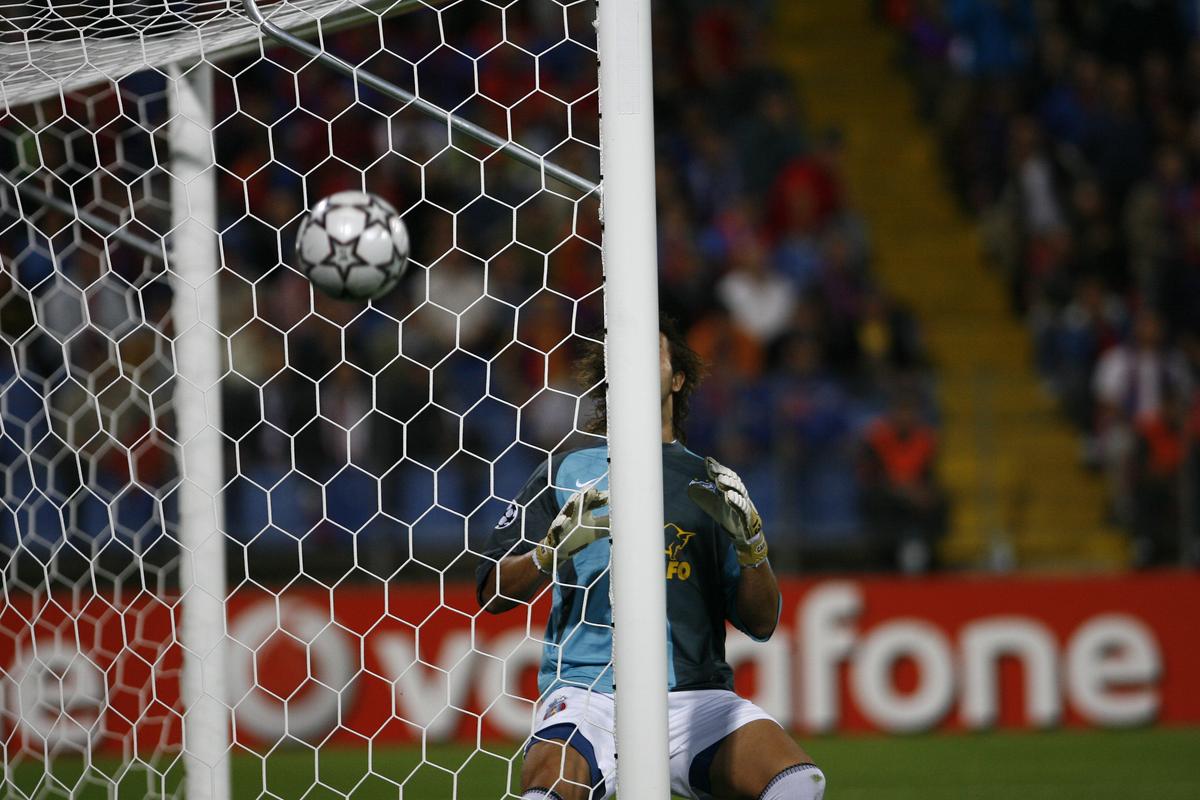 Benzema, Lloris, Juninho vs. Rădoi, Nicoliță, Dayro Moreno » Imagini de colecție: cum arătau FCSB și Lyon la precedentele 4 dueluri