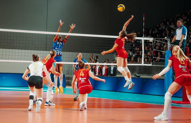 Volei Alba Blaj, pentru a patra oară în semifinalele Cupei CEV! Vicecampioana României a obținut două victorii clare în fața lui FC Porto