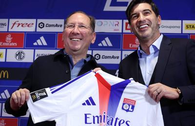 Cine e controversatul proprietar al lui Lyon » Acuzat că a deturnat bani de la un alt club pentru a salva echipa! L-a vrut și pe Mircea Lucescu în Franța