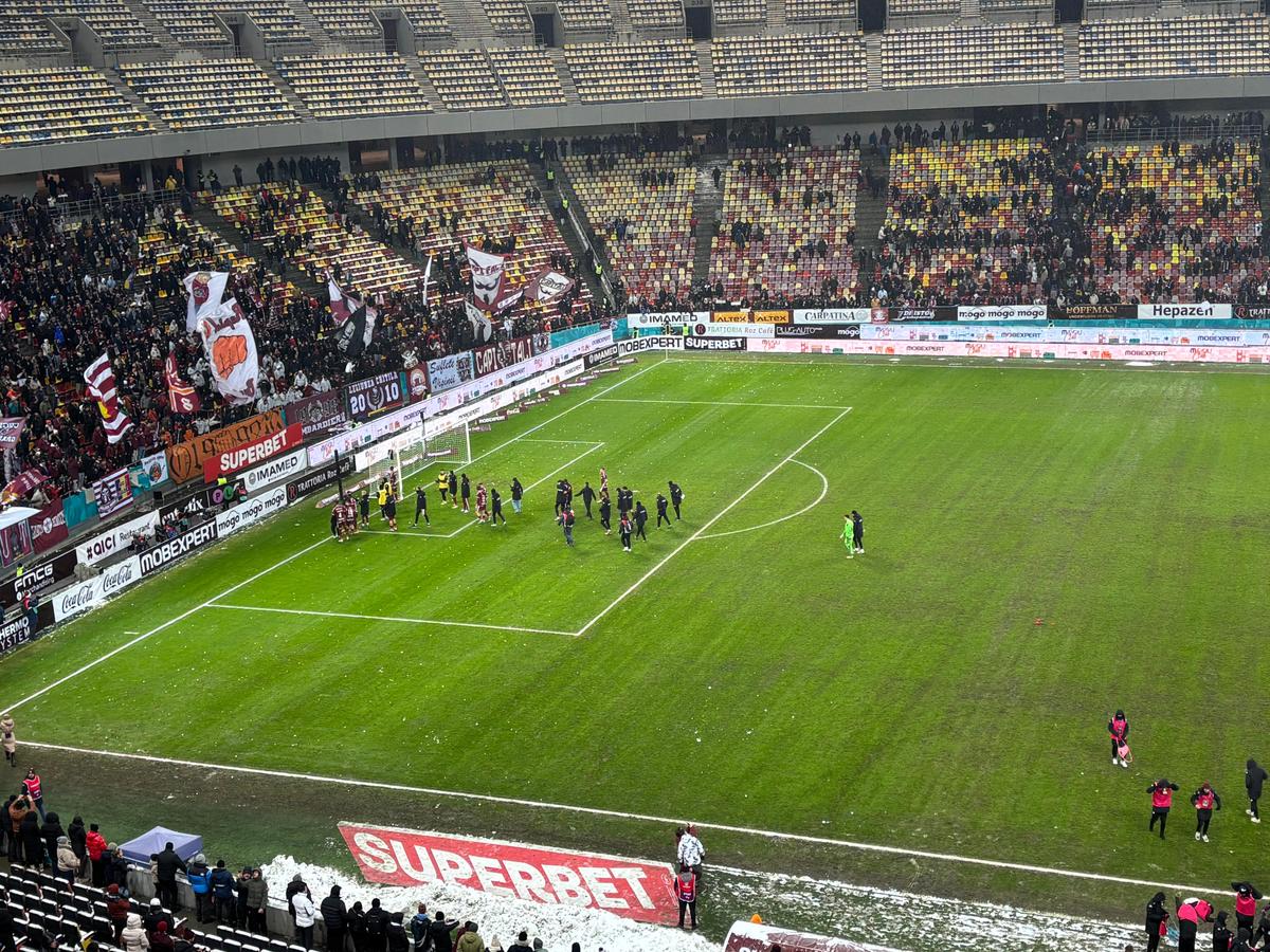 Ce s-a întâmplat pe gazon, dar mai ales în lojă, imediat după Rapid - Dinamo: „Aduceți penele!”