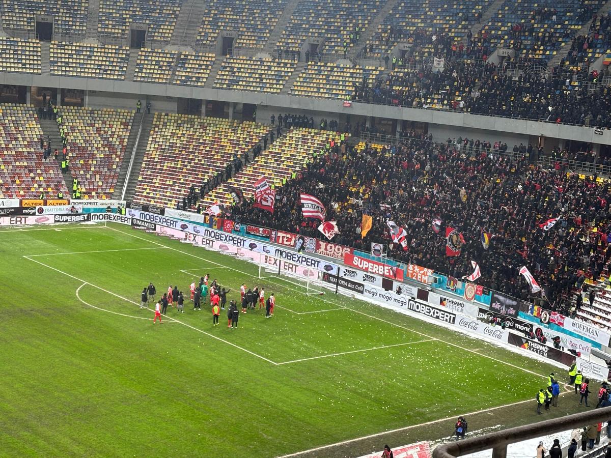 Imagini de la finalul meciului Rapid - Dinamo