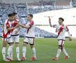 Andrei Rațiu (stânga), pasă de gol în Betis - Vallecano // FOTO: Imago Images