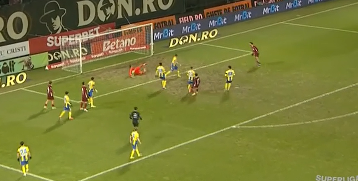 Două goluri de PlayStation o duc pe CFR Cluj spre play-off! VIDEO cu „racheta” lui Biliboc