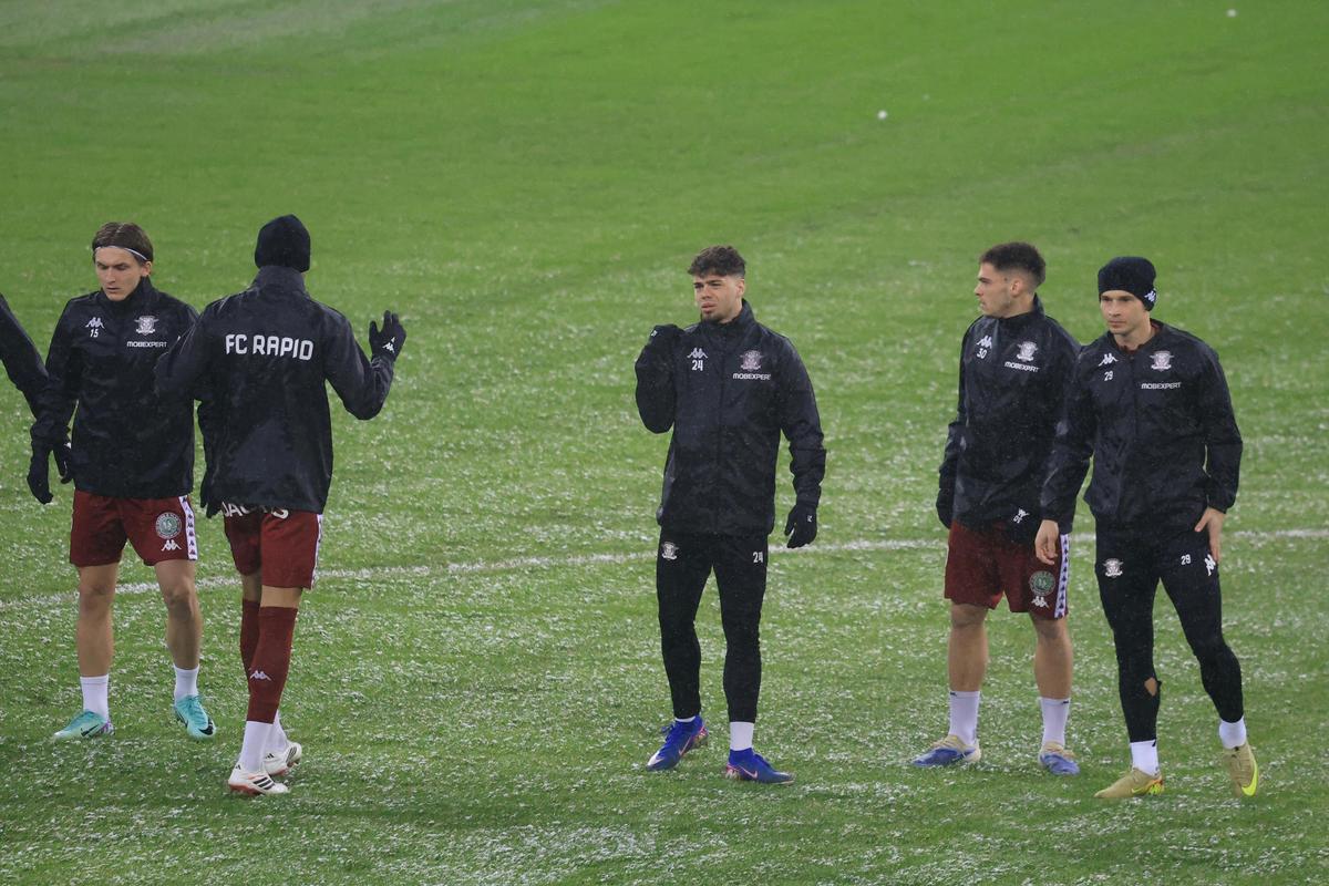 Imagini de la încălzire înainte de Rapid - Dinamo, 21.02.2026