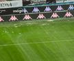 Pericol real înainte de Rapid - Dinamo » Jucătorii riscă să fie răniți de zăpada de pe acoperiș