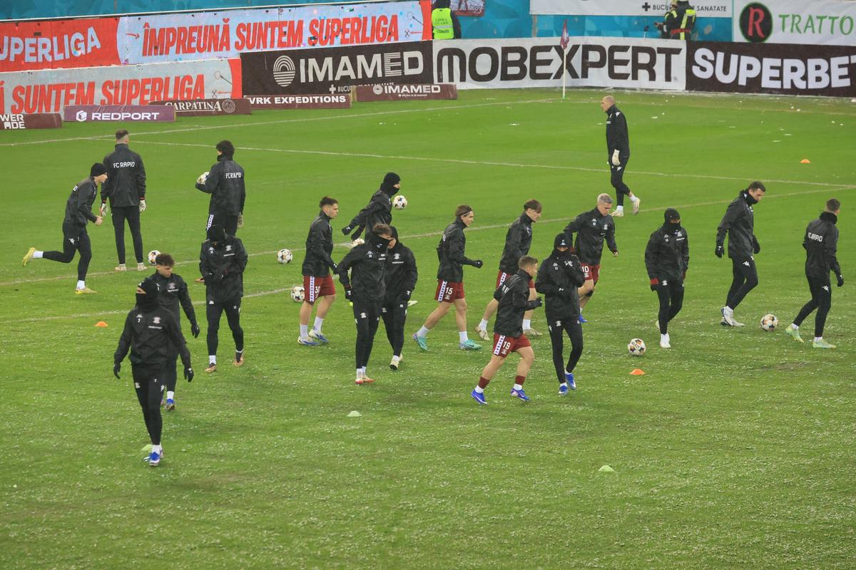 Imagini de la încălzire înainte de Rapid - Dinamo, 21.02.2026