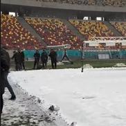 Gazonul Arenei Naționale, acoperit de zăpadă în ziua meciului Rapid - Dinamo