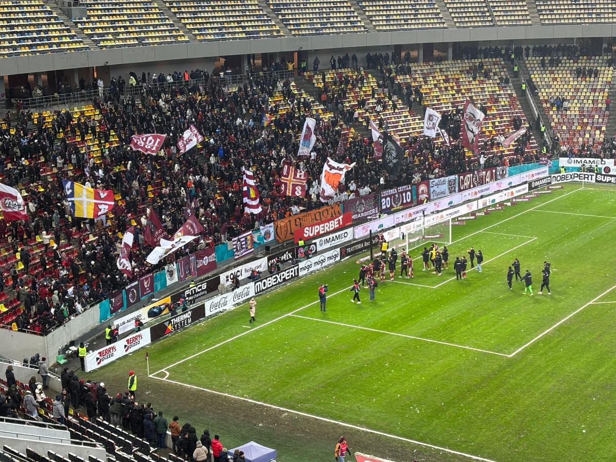 Imagini de la finalul meciului Rapid - Dinamo
