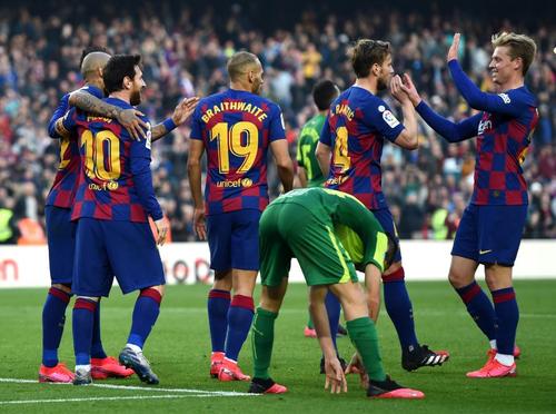 Martin Braithwaite (19), Leo Messi (10), Ivan Rakitic (4), în tricoul Barcelonei // Sursa: Getty
