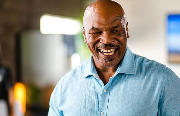 VIDEO Cum a făcut Mike Tyson 20.000 de dolari în 6 ore! L-a imitat pe Adrian Mutu