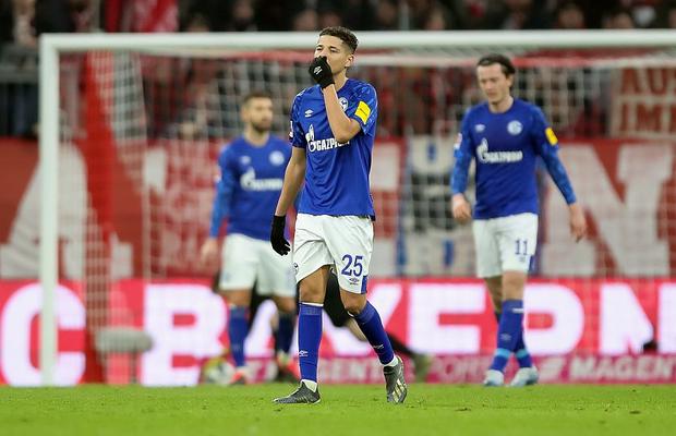 Amine Harit a sfidat pandemia de coronavirus: scos din bar cu poliția » Explicația halucinantă dată de Schalke: „Acasă i-a căzut tavanul și nu putea primi invitați”