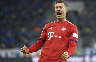 Lewandowski, jos pălăria » Suma donată de polonez pentru lupta împotriva COVID-19