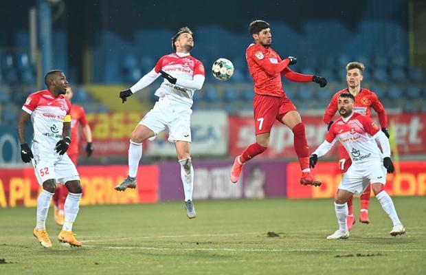 Decizie de ultim moment! Un club din Liga 1 a anunțat despărțirea de antrenor