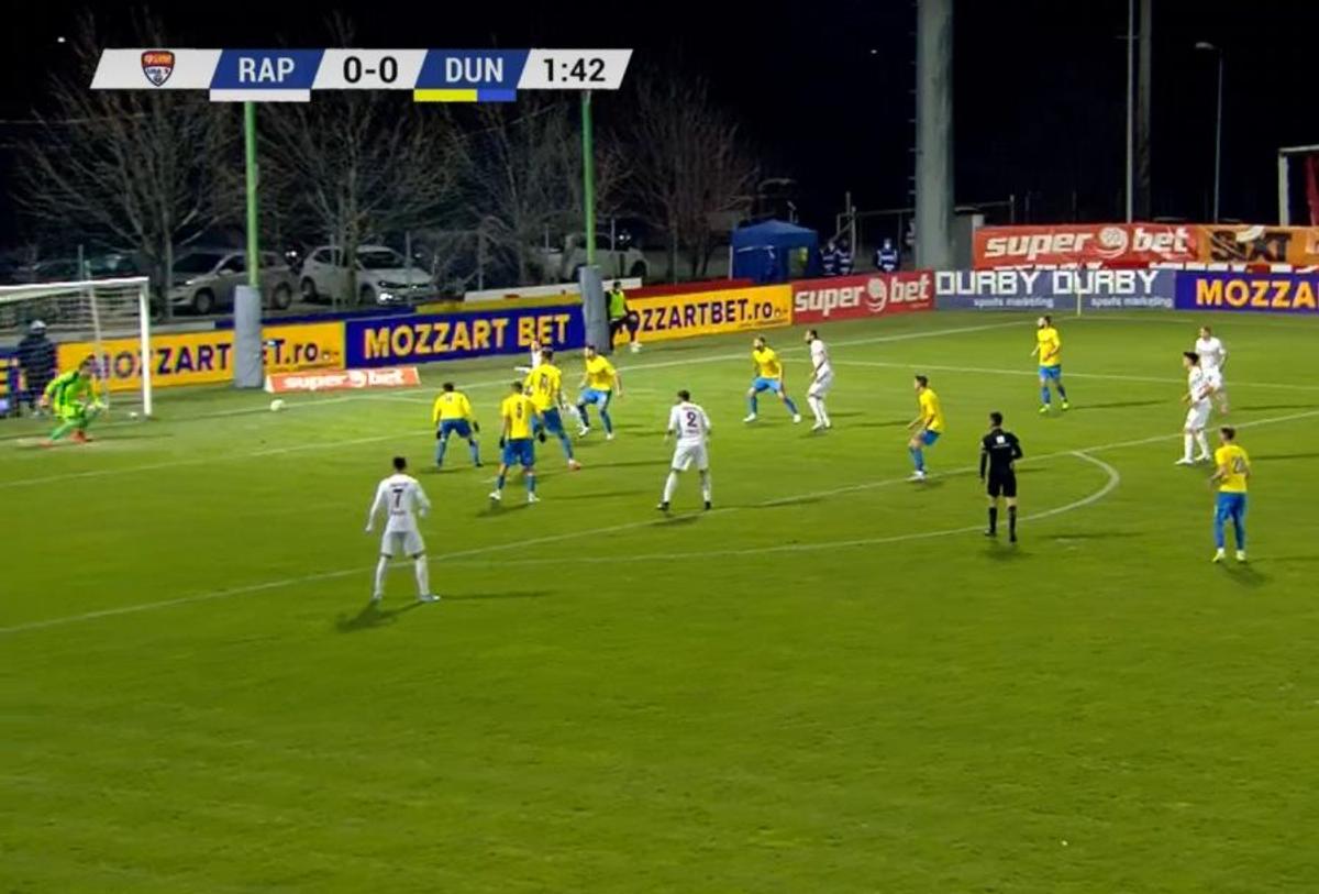 Autogol caraghios în minutul doi la Rapid - Dunărea Călărași!