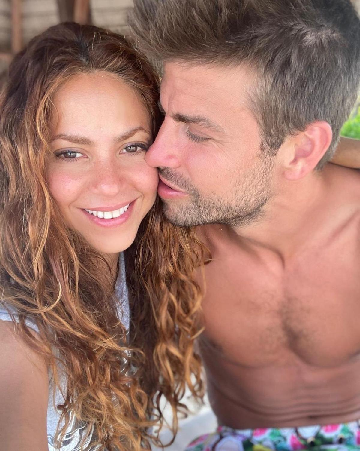 Pique vorbește prima oară despre despărțirea de Shakira: „Ar fi trebuit să mă arunc de la etajul 6!”