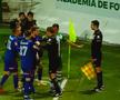 Fotbaliștii Stelei l-au încercuit pe asistent la meciul de la Chiajna! Decizia care i-a enervat