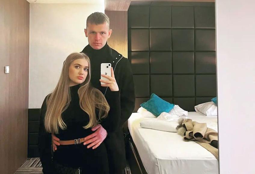 Portarul lui Dinamo Filip Dujmovic și iubita, Aleksandra