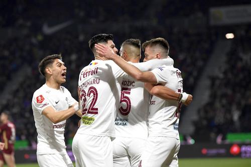 Spezia, locul 17 din Serie A, ar urmări 3 jucători de la Rapid: Antonio Sefer, Horațiu Moldovan și Mattias Kait.
