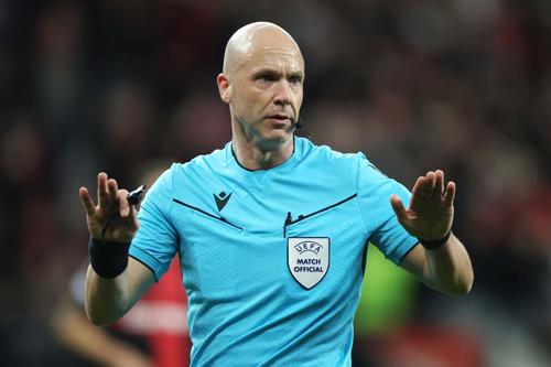 Anthony Taylor, 45 de ani, arbitrul englez aflat pe lista FIFA din 2013 Foto: Guliver/GettyImages