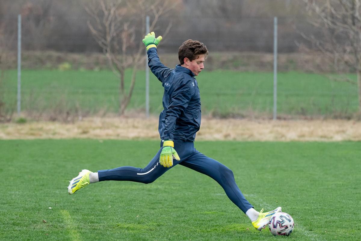 Daniel Ethan Gold a ales să reprezinte România