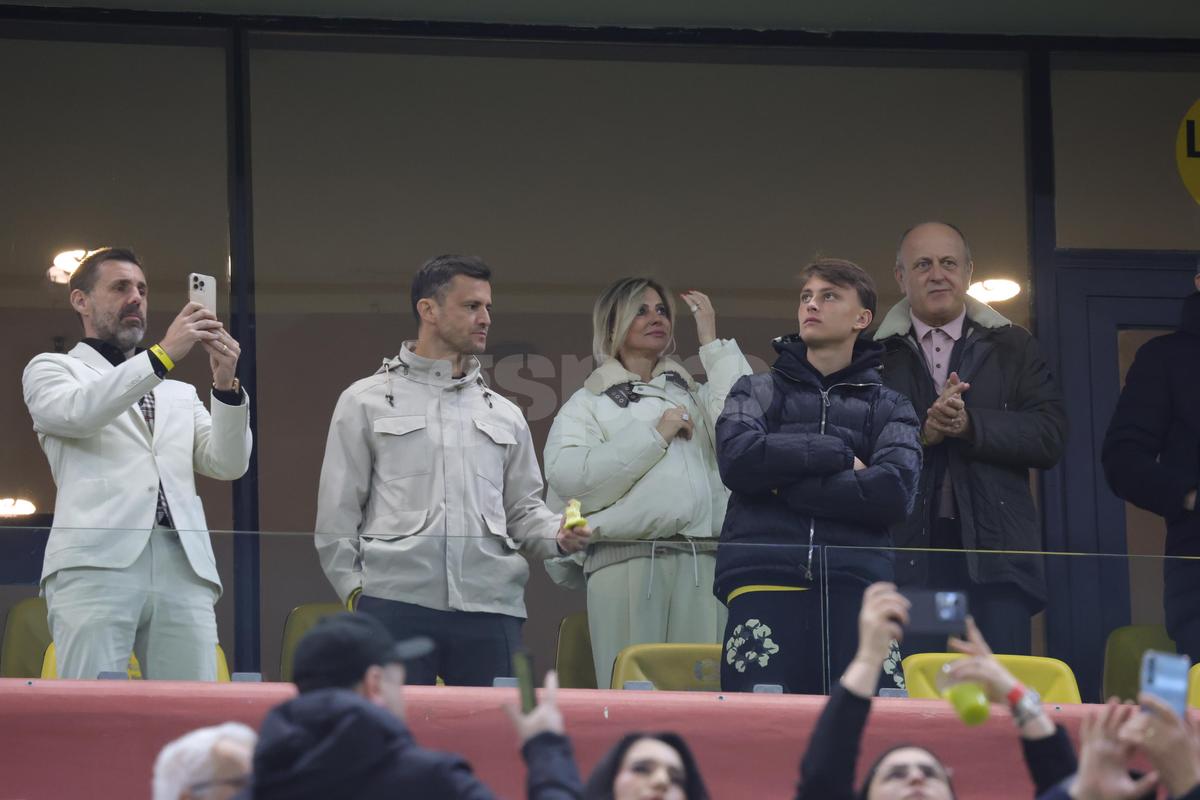 Imaginea serii pe Arena Națională » Rivalii din București, împreună la România - Bosnia