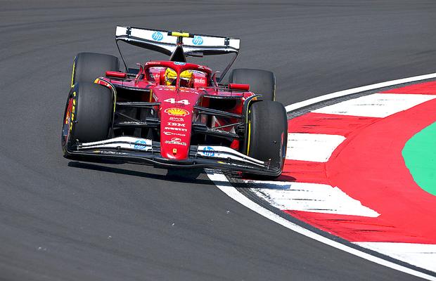 Lewis Hamilton, în pole-position pentru cursa sprint din China! Primul mare rezultat al britanicului la Ferrari