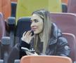 Artista Ronna Riva a fost prezentă la România – Bosnia-Herțegovina, meci din preliminariile pentru Campionatul Mondial din 2026. FOTO: Ionuț Iordache (GSP.RO)