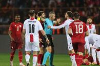 Revoltă la meciul condus de Radu Petrescu » Ce a declanșat nebunia din tribune