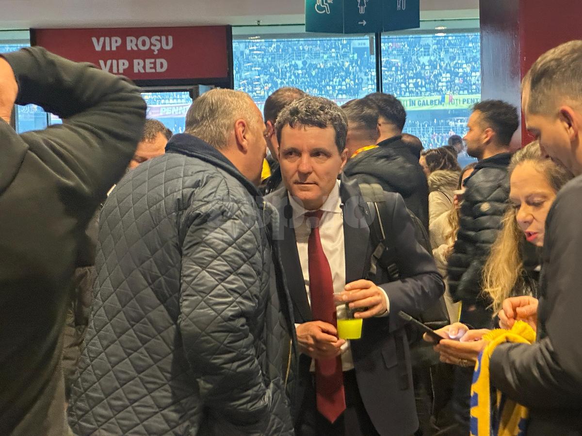 Nicușor Dan la România - Bosnia