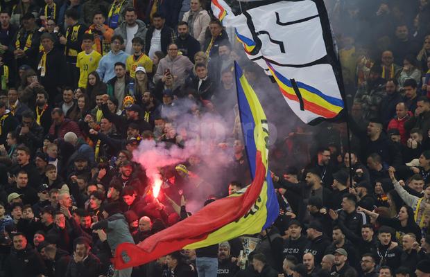A răbufnit în direct după scandările xenofobe de la România - Bosnia: „O tâmpenie. De asta ne arde nouă?”