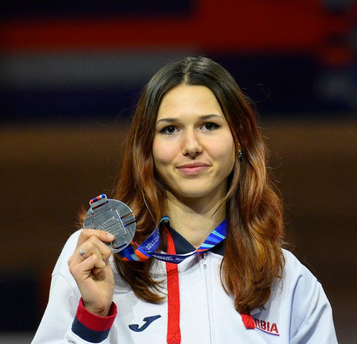 Vor să cucerească lumea » Două speranțe ale atletismului trăiesc o frumoasă poveste de iubire