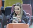 Artista Ronna Riva a fost prezentă la România – Bosnia-Herțegovina, meci din preliminariile pentru Campionatul Mondial din 2026. FOTO: Ionuț Iordache (GSP.RO)