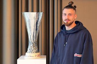 „Prima dată când m-am emoționat până la lacrimi” » Radu Drăgușin despre „anul perfect”, realitatea din Premier League și cumpăna carierei: „Vezi cum e, uneori, viața?”