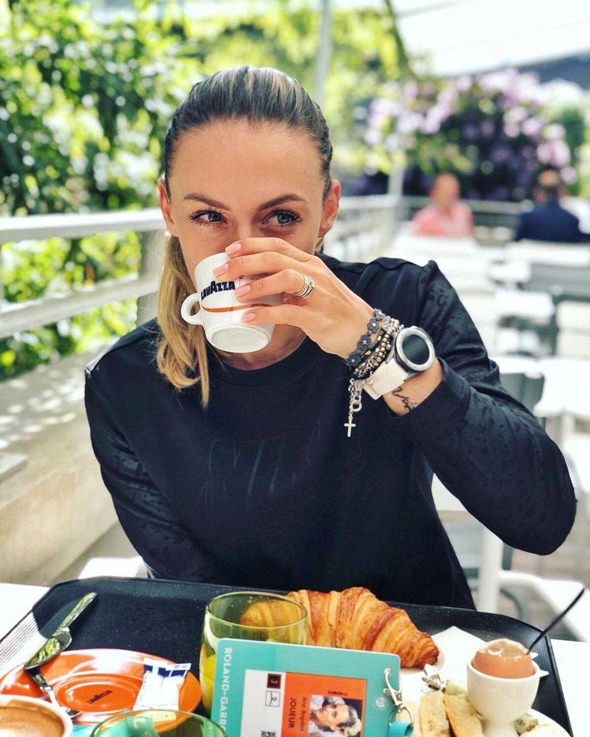 Ana Bogdan e din nou singură » S-a despărțit de iubitul ei, după 4 ani